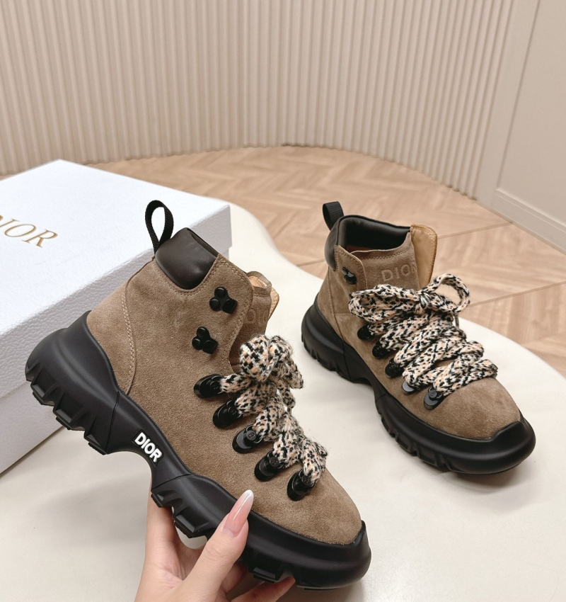 ch**an D*or boots